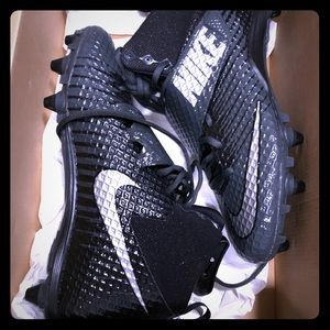 Nike Lunarbeast Football Cleats